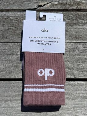 Alo Unisex Half-Crew Throwback Sock NWT pink quartz size medium